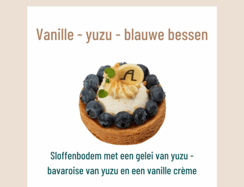 Taartje van de maand juli 2025: Vanille – Yuzu – Blauwe Bessen