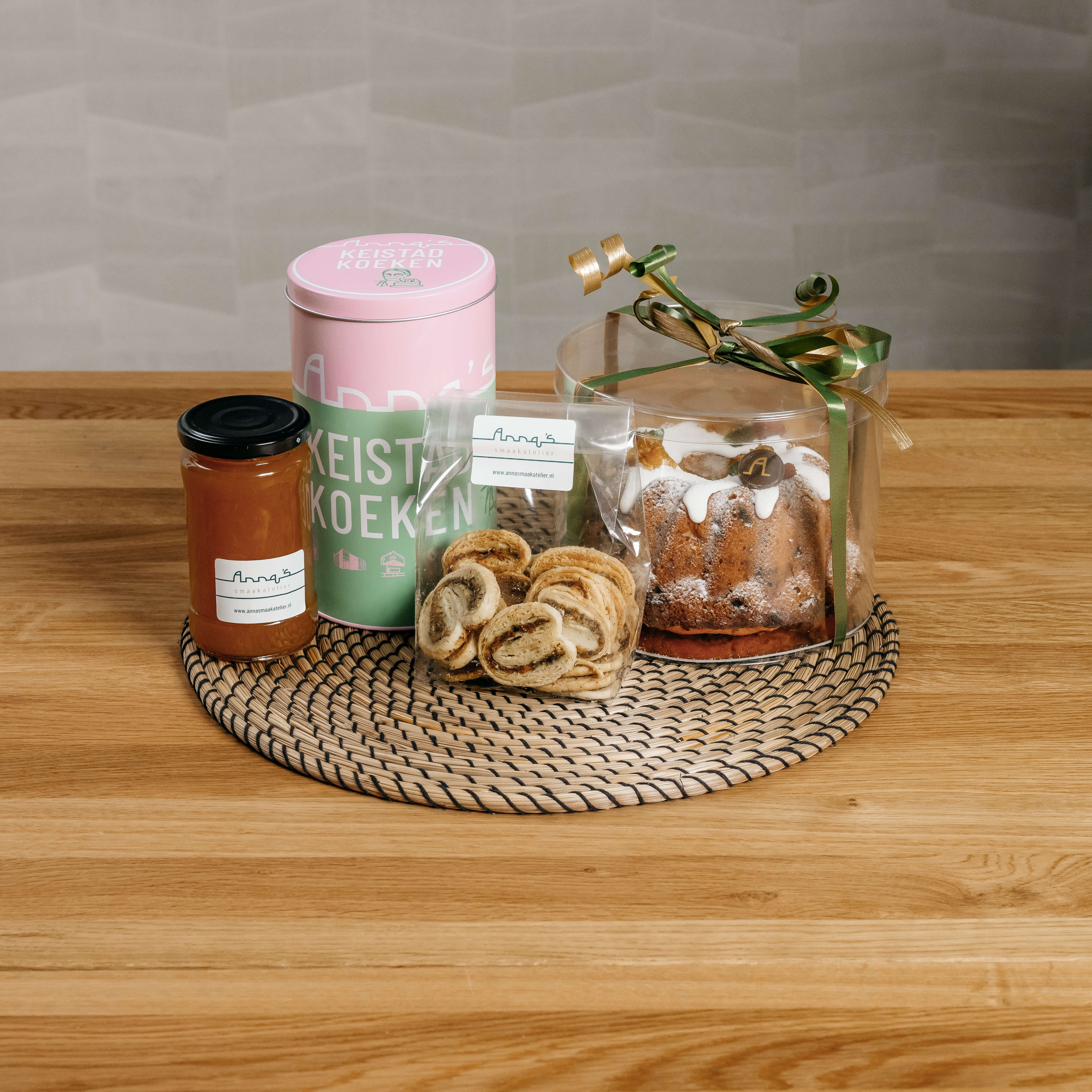 Kerstpakket 6 met Anna's KEISTAD KOEKEN